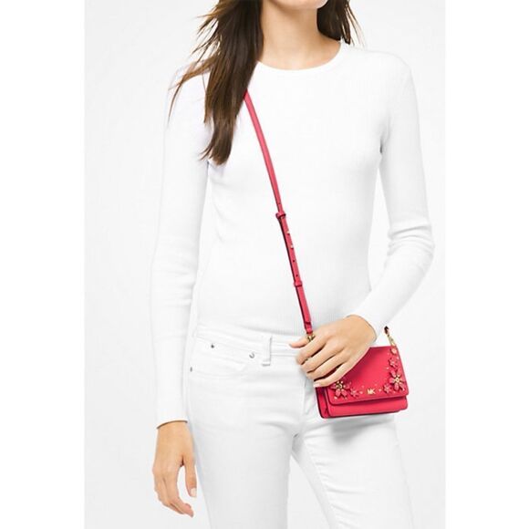 MICHAEL KORS
Floral Embellished Pebbled Leather Convertible Crossbody Bag - Picture 8 of 8